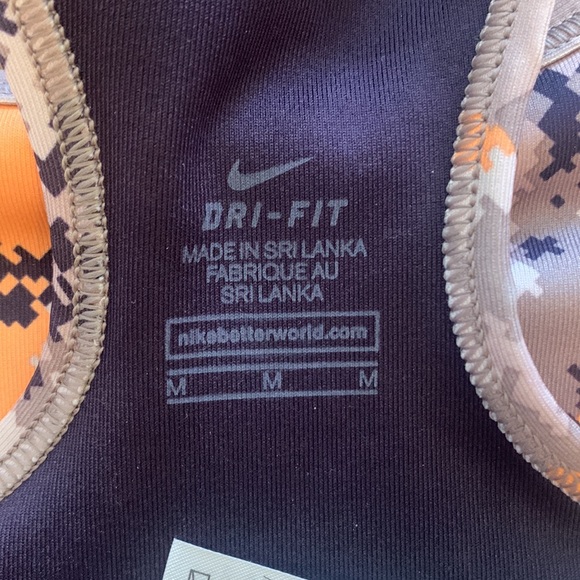 Nike Sports Bra - Picture 3 of 4